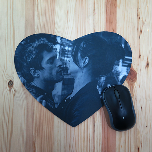 Alfombrilla de raton en forma de corazon personalizada