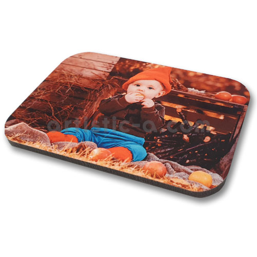 Detalle perspectiva del imán de madera rectangular